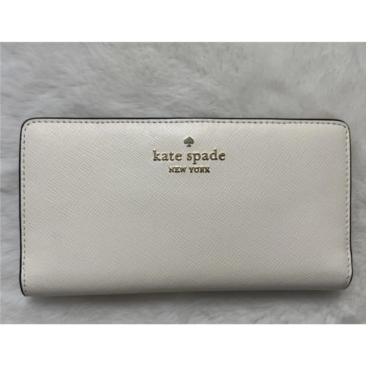 New Kate Spade Madison Large Slim Bifold Wallet Parchment / Off White