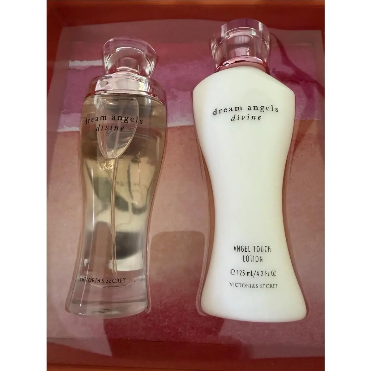 Victoria`s Secret Dream Angels Divine Eau de Parfum 2.5oz Perfume 4.2oz. Lotion