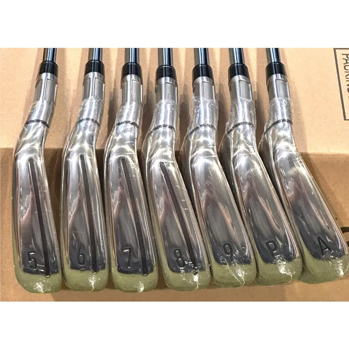 TaylorMade  - SIM2 MAX - MAX - Chrome, Lie Angle: Black 2