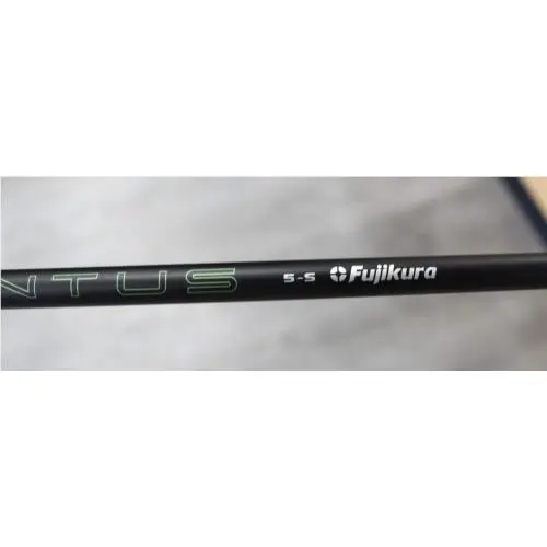 TaylorMade  - Fujikura Ventus Blue 5 2025 - Blue 5