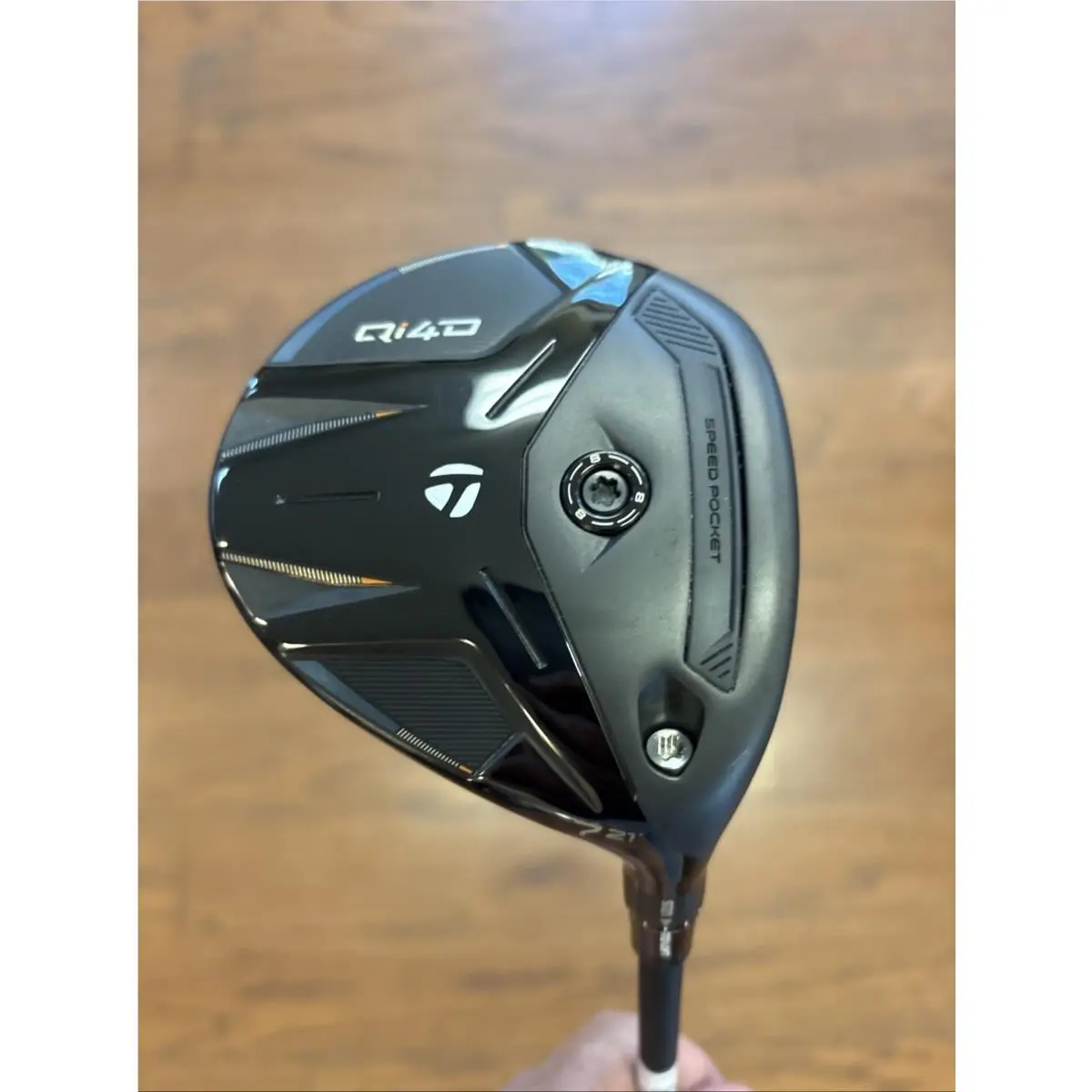 Taylor Made Qi4D 7 Wood 21 Deg 55 Gram Reg Flex Reax