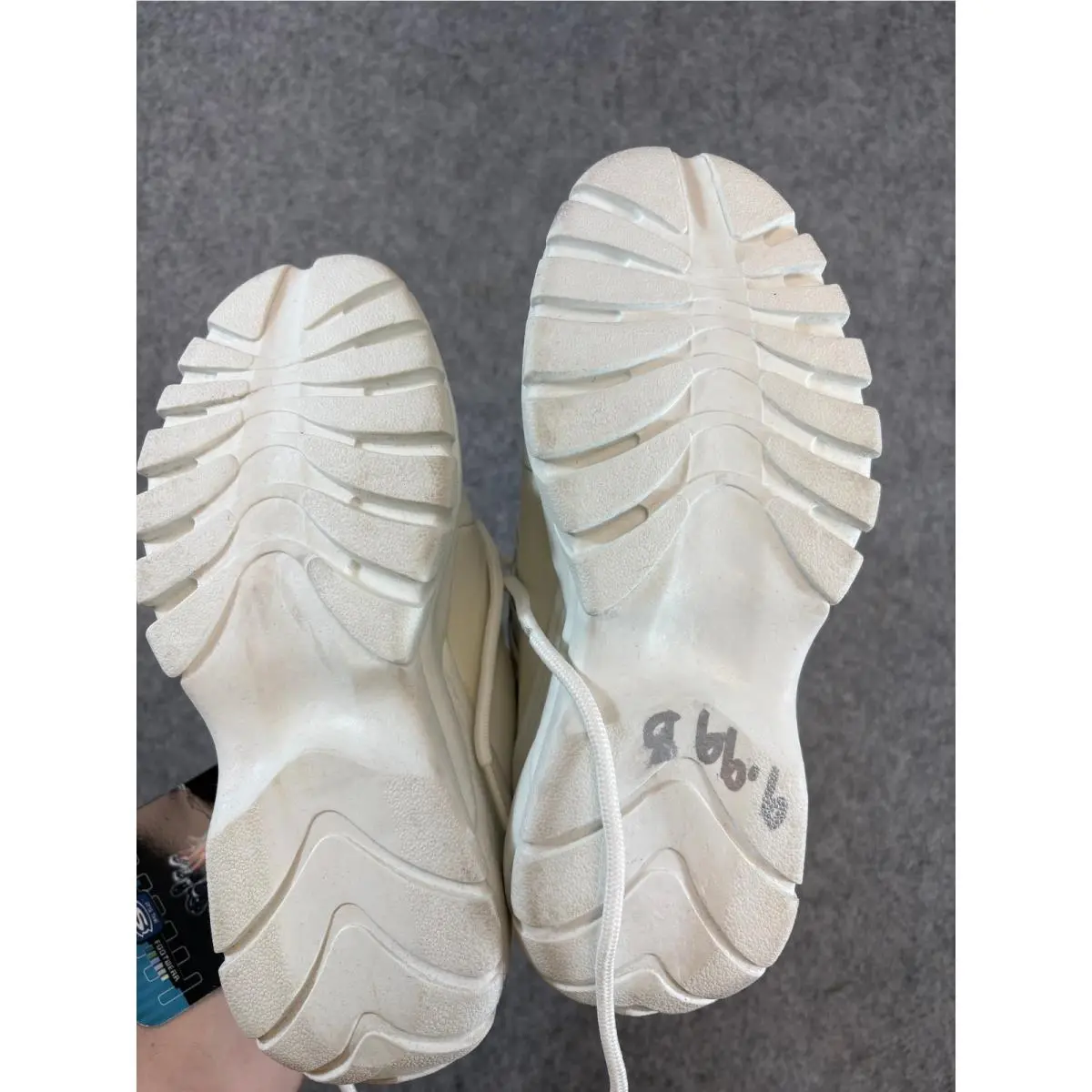 Skechers shoes - White 1