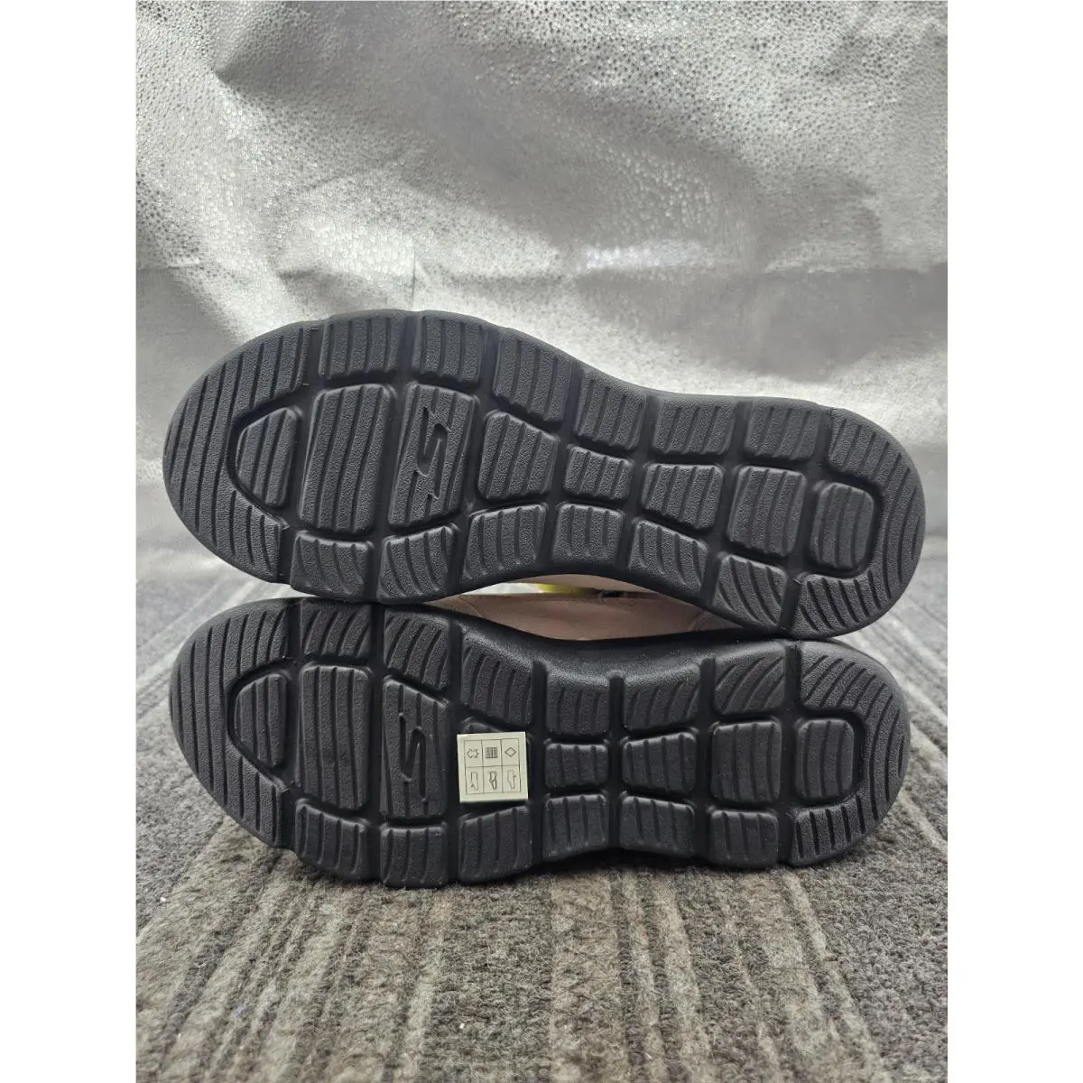 Skechers shoes - Glacial Ultra - Glacial Ultra - 16677/WBK - White Black (UPC: 195969180662) 7