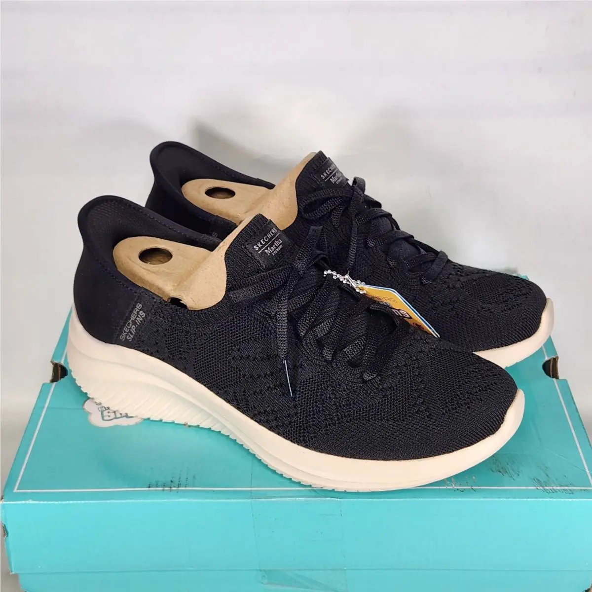 Skechers shoes - SKECHERS Martha Ultra Flex 3.0 - Black 0