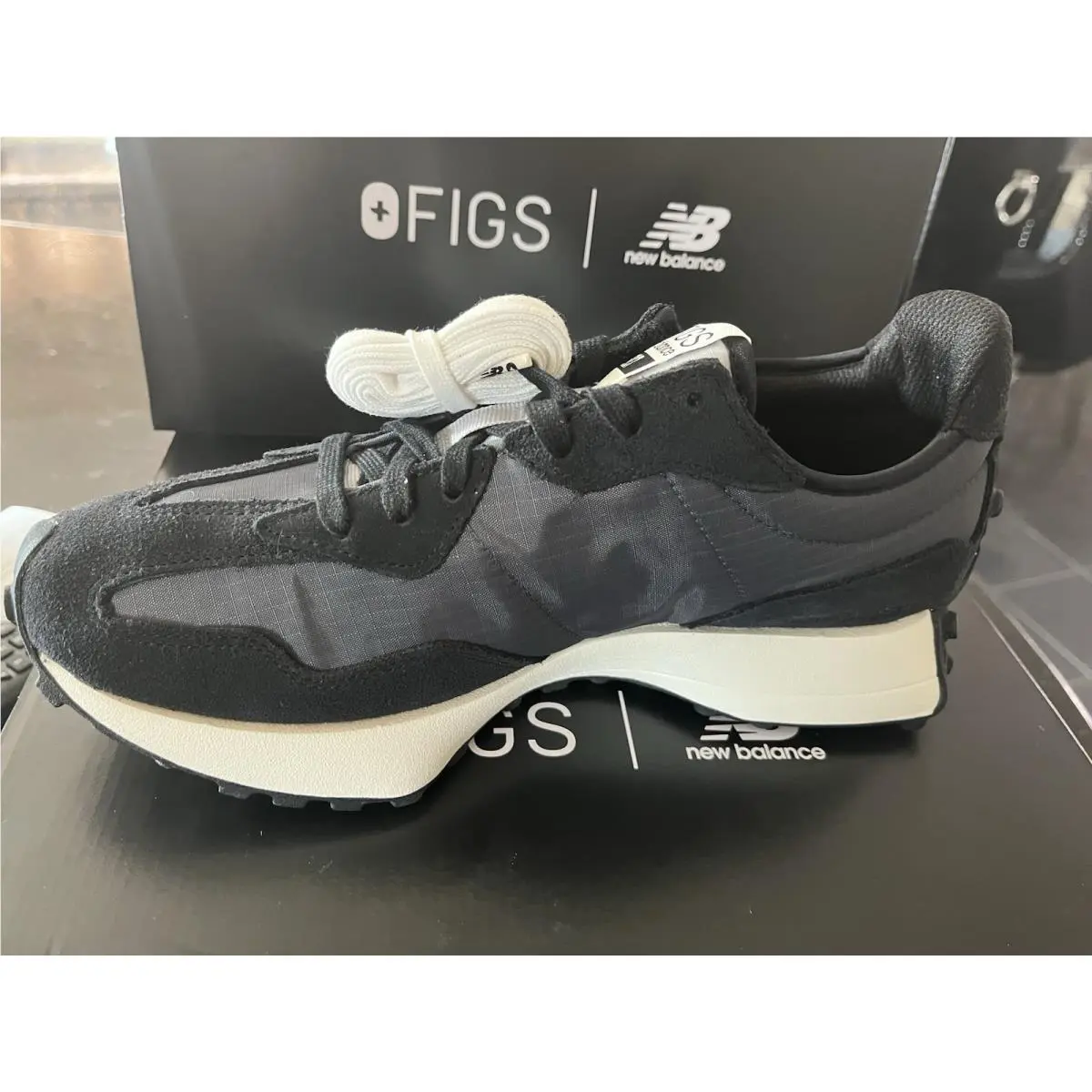 New Balance shoes - New Balance 327 - U327FB - Black 5
