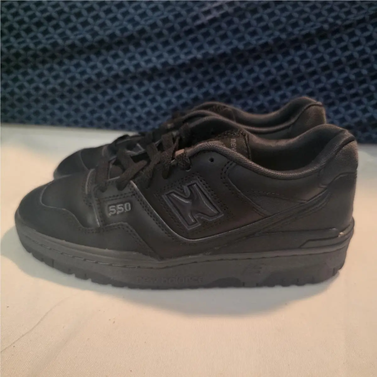 New Balance 550 Men`s Size 7 US Low Triple Black GS GSB550BB Shoes Sneakers New