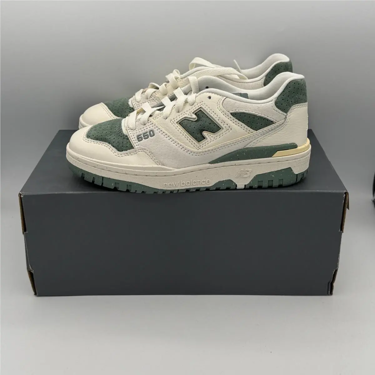 New Balance shoes - New Balance 550 - BBW550PE - Sea Salt/Dark Juniper 2