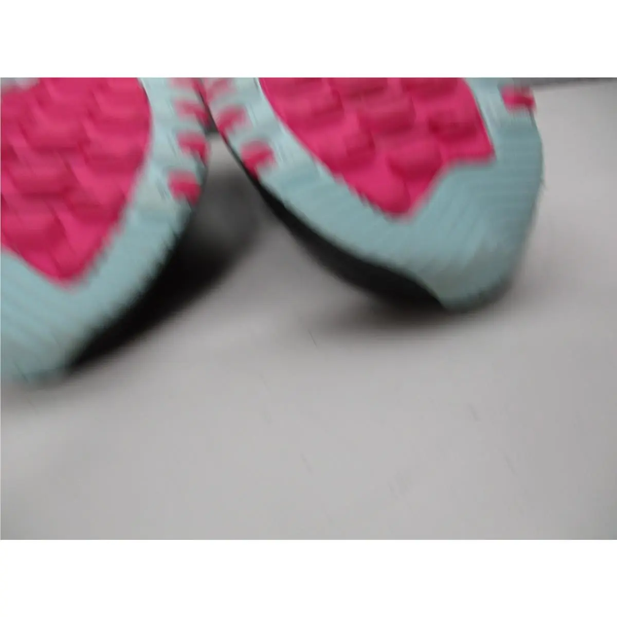 New Balance shoes - New Balance 410 - Black 5