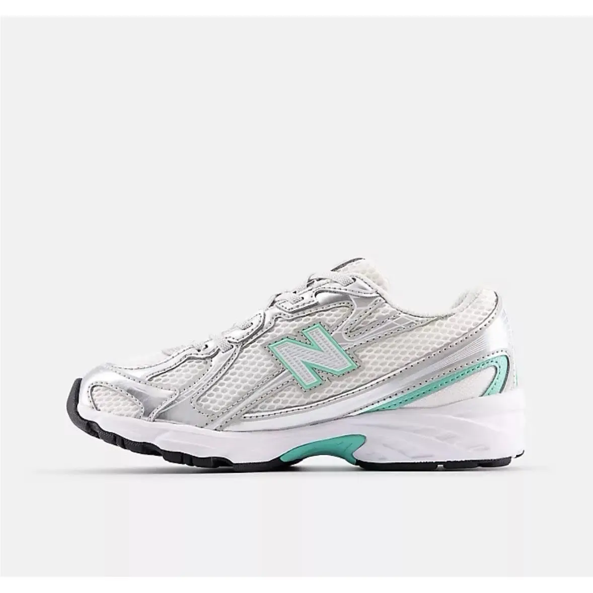New Balance shoes - New Balance 740 - White 1