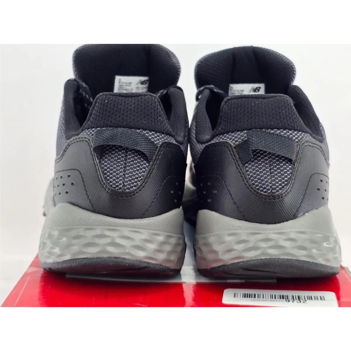 New Balance shoes - New Balance 410v8 - Black 6