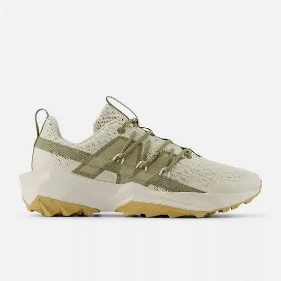 New Balance Women`s Tektrel Trail Running Size 6 US
