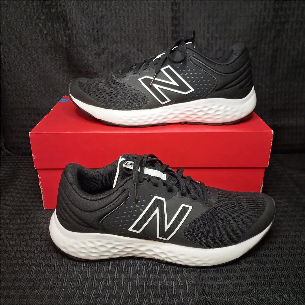 New Balance Women’s Size 11 520V7 Running Shoe Black White Hard to Find