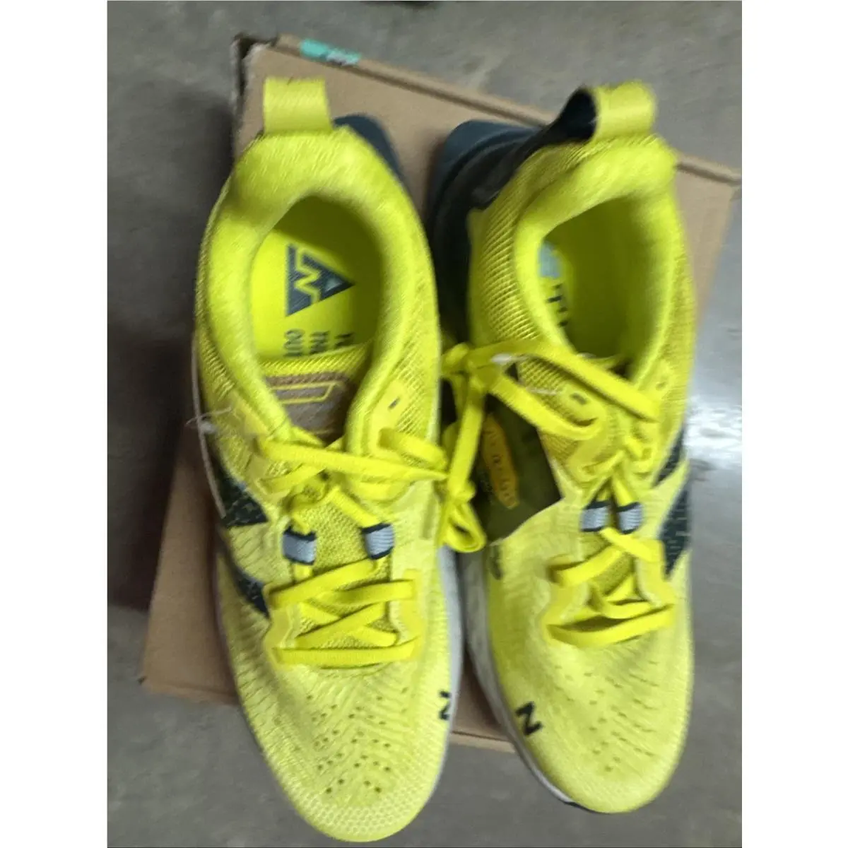New Balance Fresh Foam Hierro v6 Sulphur Yellow Trek W Size 9