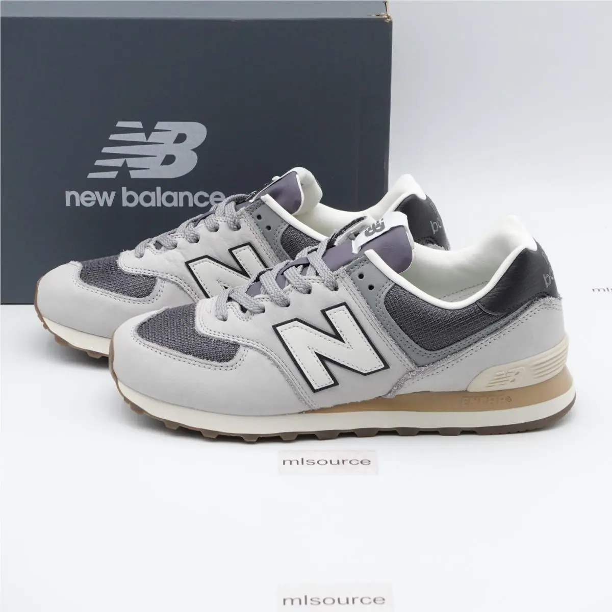 Size 10.5 Men`s New Balance 574 Leather Sneakers U57418X Grey Matter