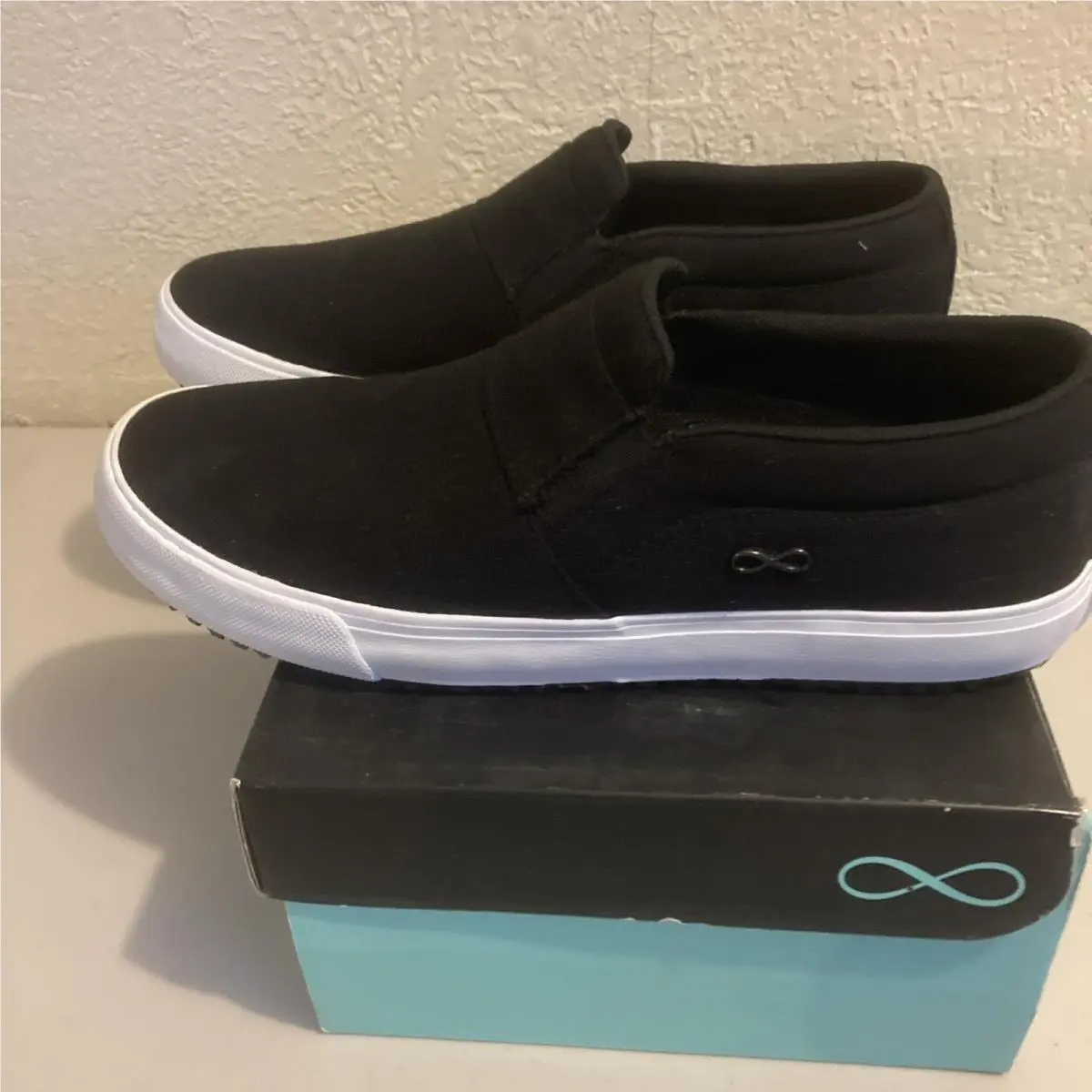 New Balance shoes - Infinity - Infinity - Black (UPC: 0716605438512) 1
