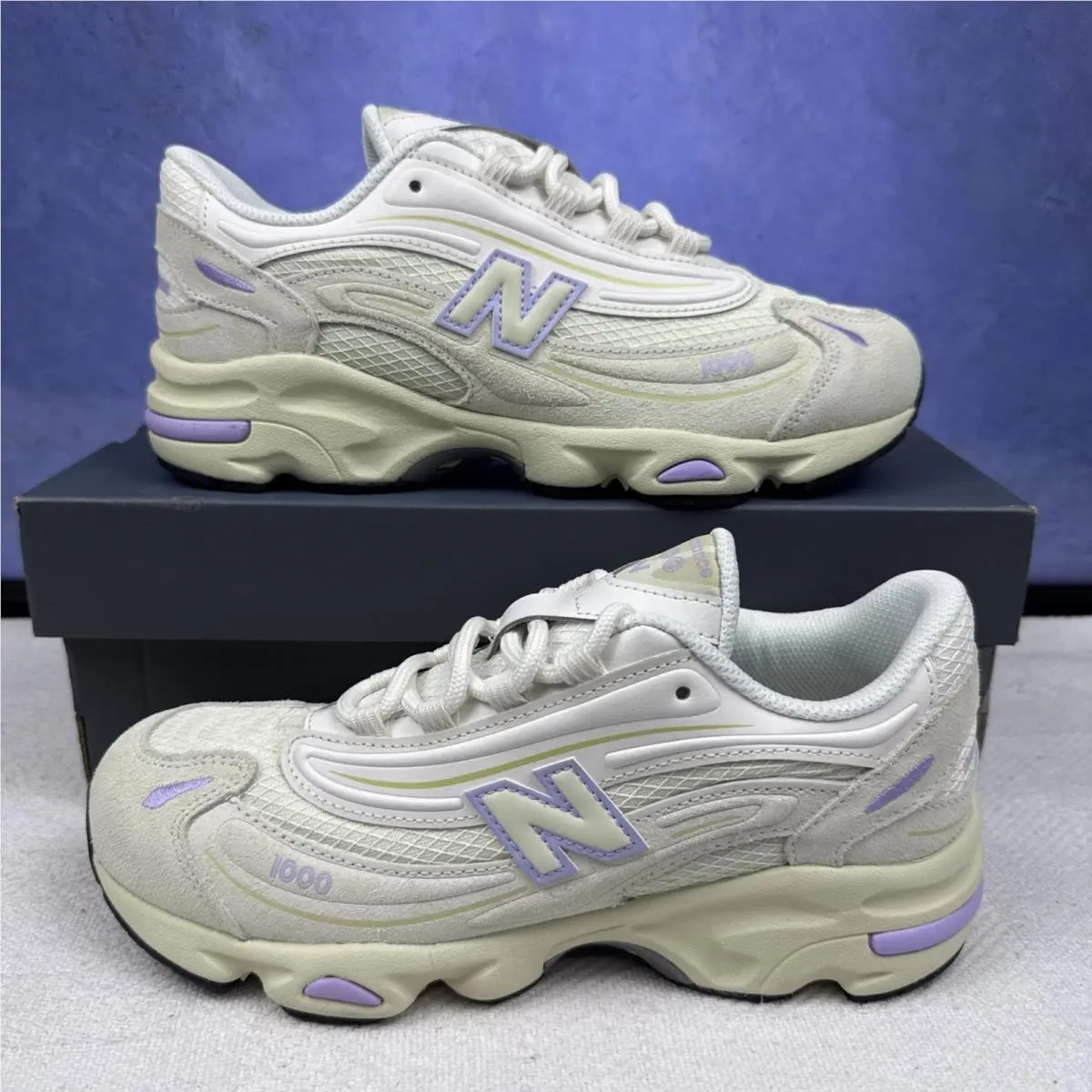 New Balance 1000 Unisex Kids Size 5.5Y White/purple Low Top Sneakers GC1000FM