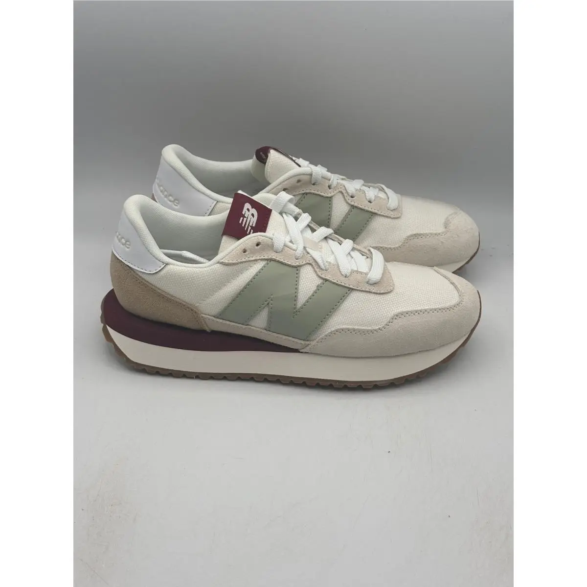 New Balance 237 Shoes Womens Size 9.5 White Green Running Sneakers WS237GM