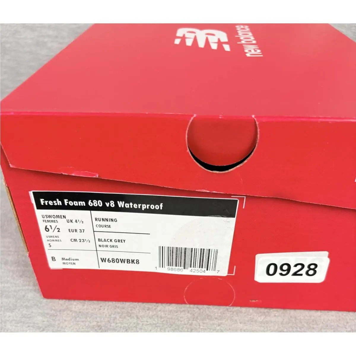 New Balance shoes - New Balance Fresh Foam 680 v8 Waterproof - Black 6