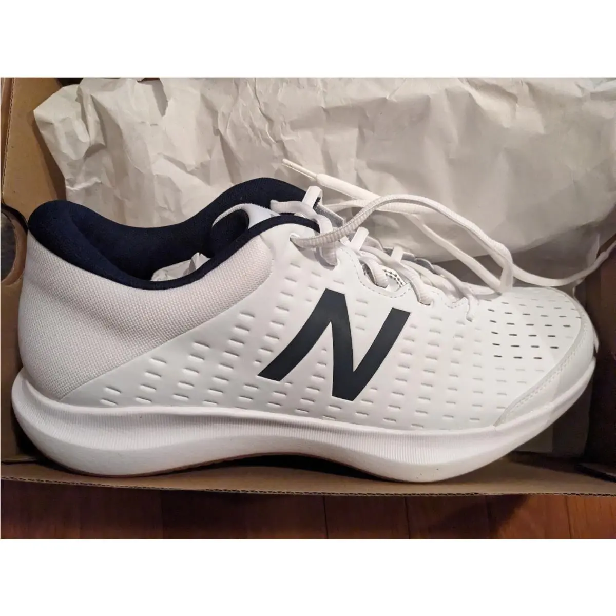 New Balance 696v4 Tennis Shoes Hard Court Mens Size 12. New