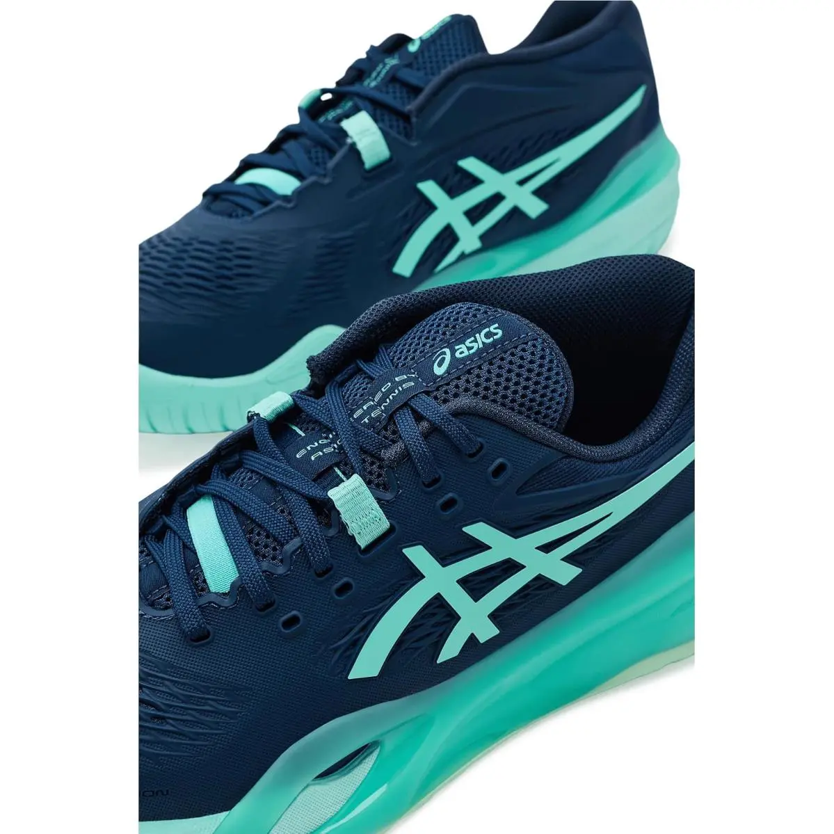 Asics shoes - Digital Sakura/White 39