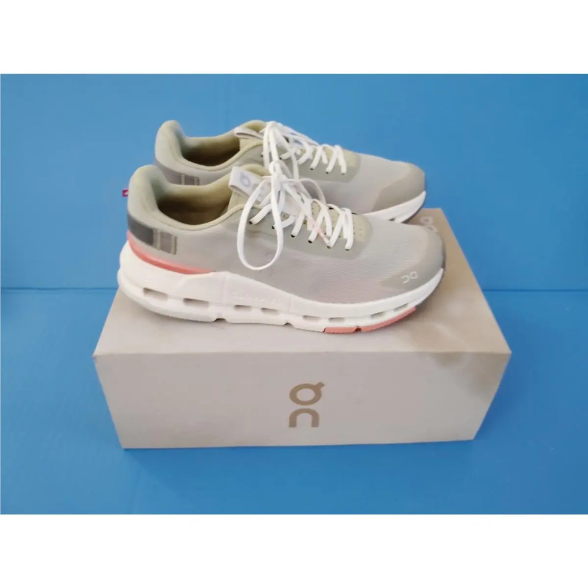 On-Running shoes - On Cloudnova - Cloudnova - Light Gray 4