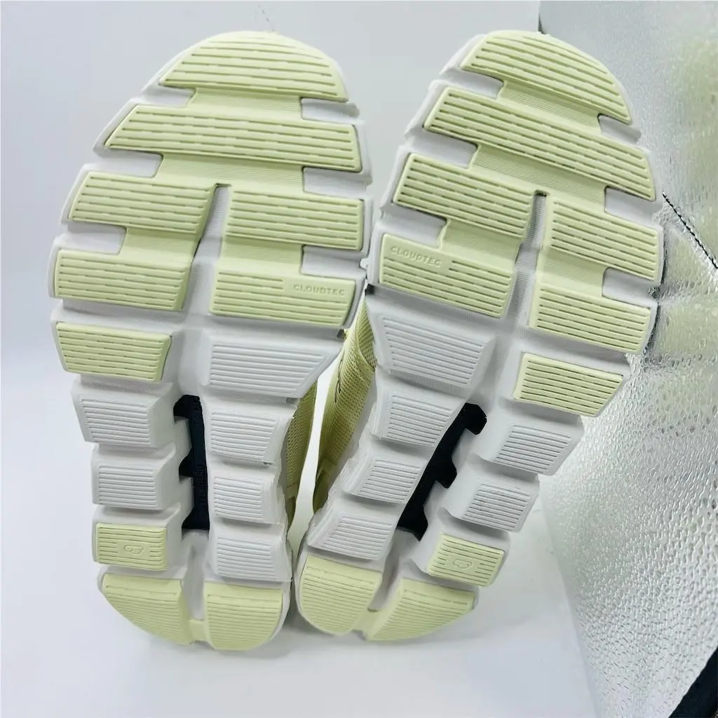 On-Running shoes - Cloud 6 - Cloud - Beige 5