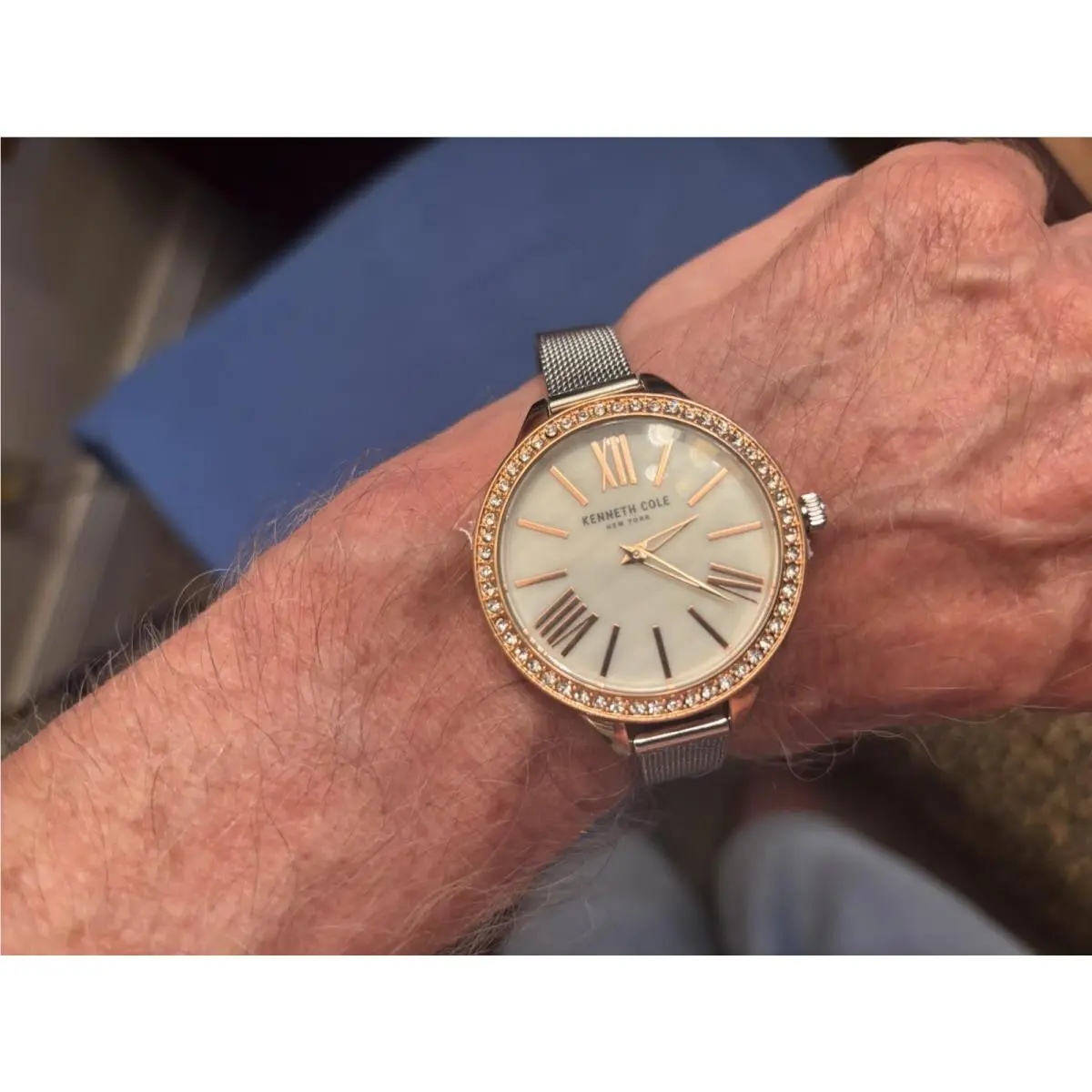 HB 125 Lady’s Gold Plate  Quartz Watch by Kenneth Cole
