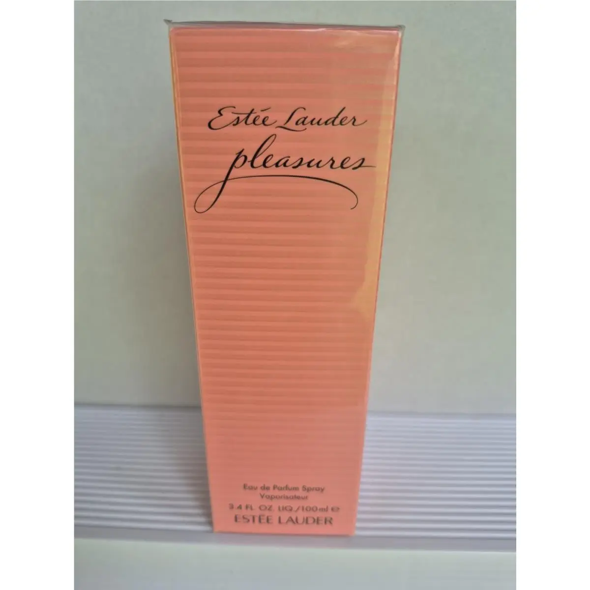 Estee Lauder Pleasures Women`s Eau de Parfum Spray 3.4oz Ret