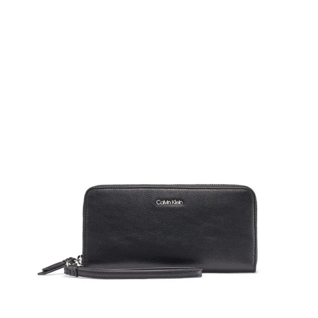 Calvin Klein Key Item Saffiano Continental Zip One Size Black/silver Combo