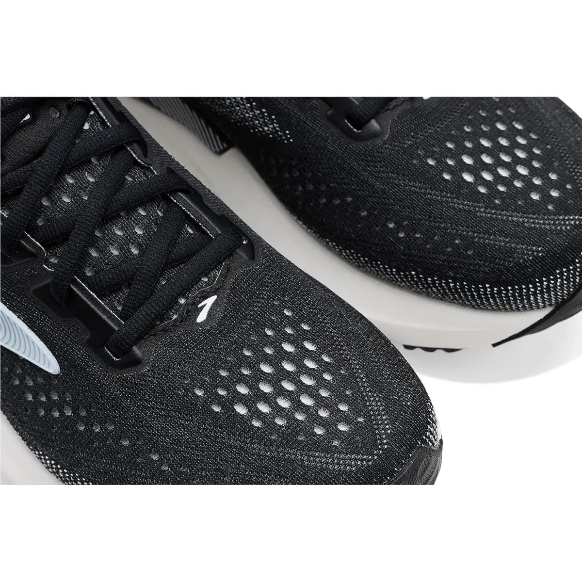 Brooks shoes - Black/Grey/White 4