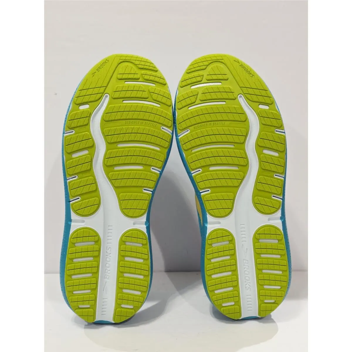 Brooks shoes - Brooks Ghost Max 2 RunDisney SS Springtime - 110505 1D 440 - Multi-Color (UPC: 195394705966) 9