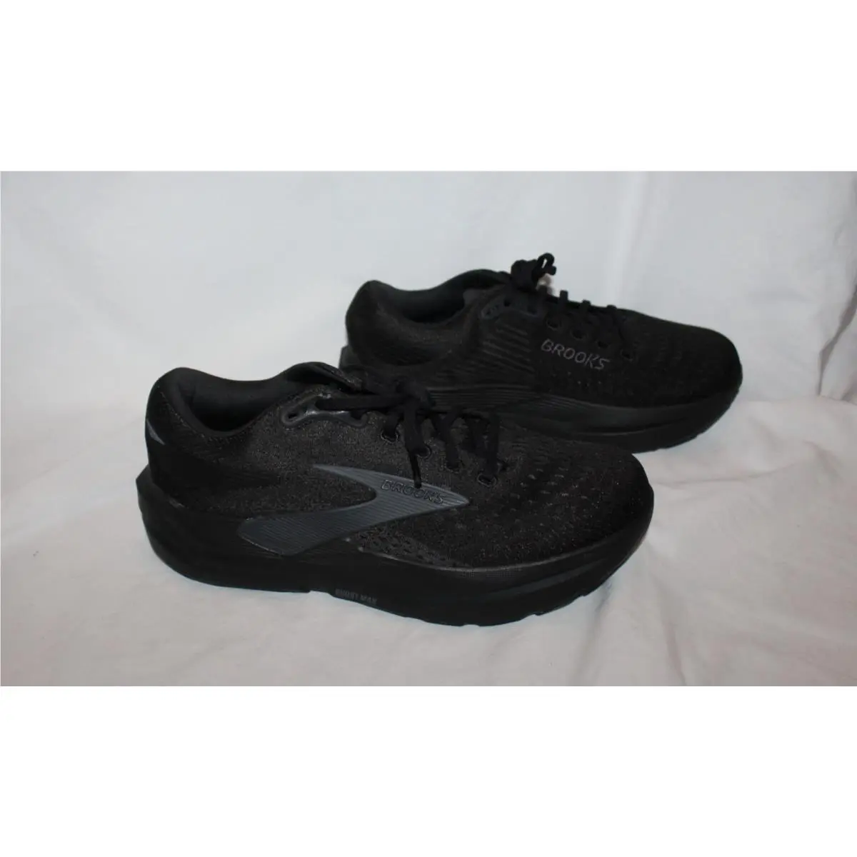 Brooks shoes - Brooks Ghost Max - Ghost Max - Black 5