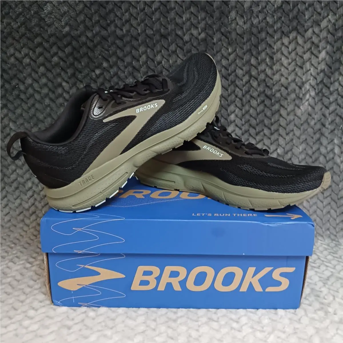 Brooks Trace 4 Black Dusty Olive Men`s Walking Running Sneakers Shoes Size 7