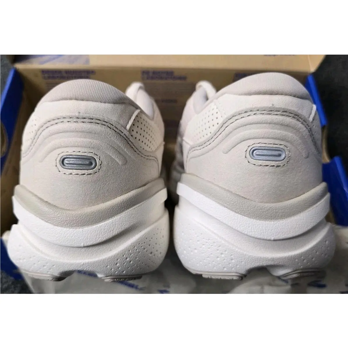 Brooks shoes - Ghost Max SE - Ghost Max - 1204331B295060 - Almond Peach/Chateau/Coconut (UPC: 195394583731) 2