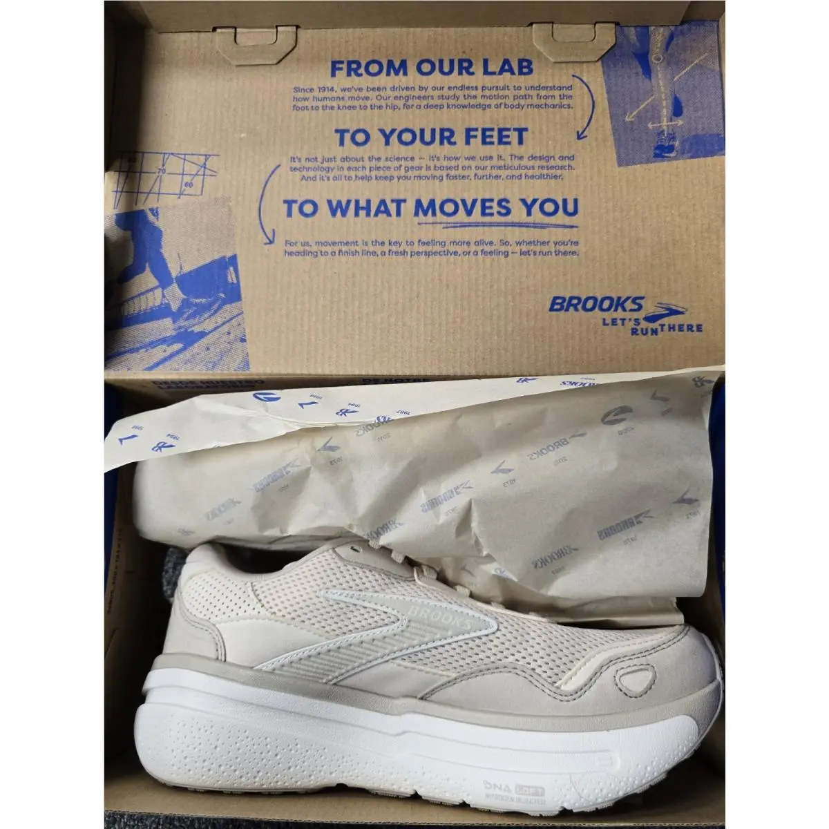 Brooks shoes - Ghost Max SE - Ghost Max - 1204331B295060 - Almond Peach/Chateau/Coconut (UPC: 195394583731) 3