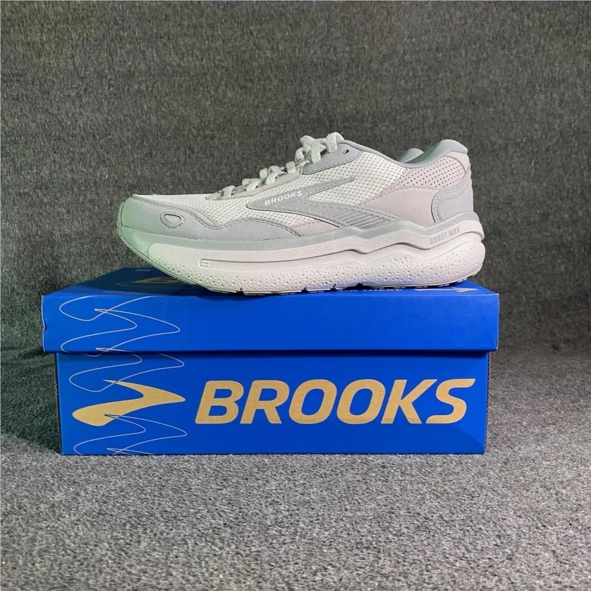 Brooks shoes - Brooks Ghost Max SE - Ghost Max - 1104441D034 - Gray 1