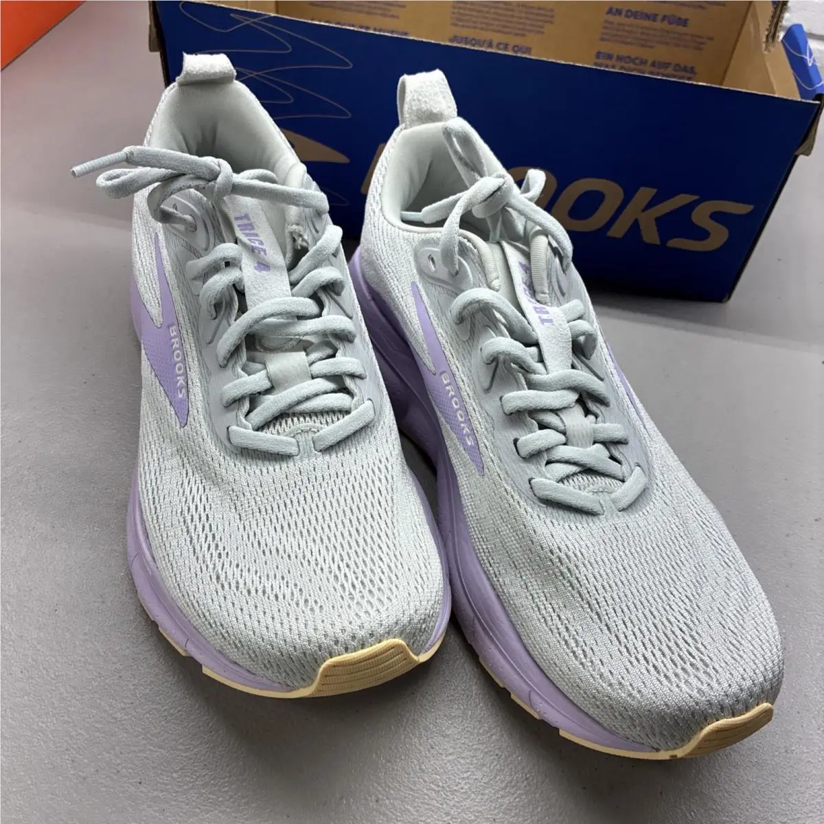 Brooks shoes - Brooks Trace 4 - Trace - 120441-1B-009 - Purple 1