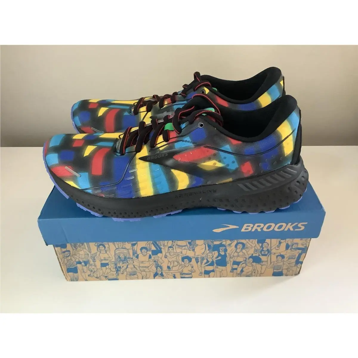 Brooks Adrenaline Gts 21 Victory Limited Ed Women`s Running Shoes - Sz 9.5