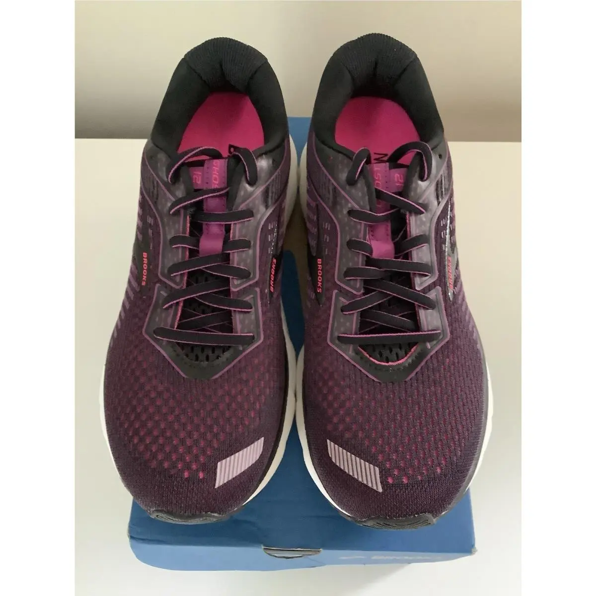 Brooks shoes - Pink 2