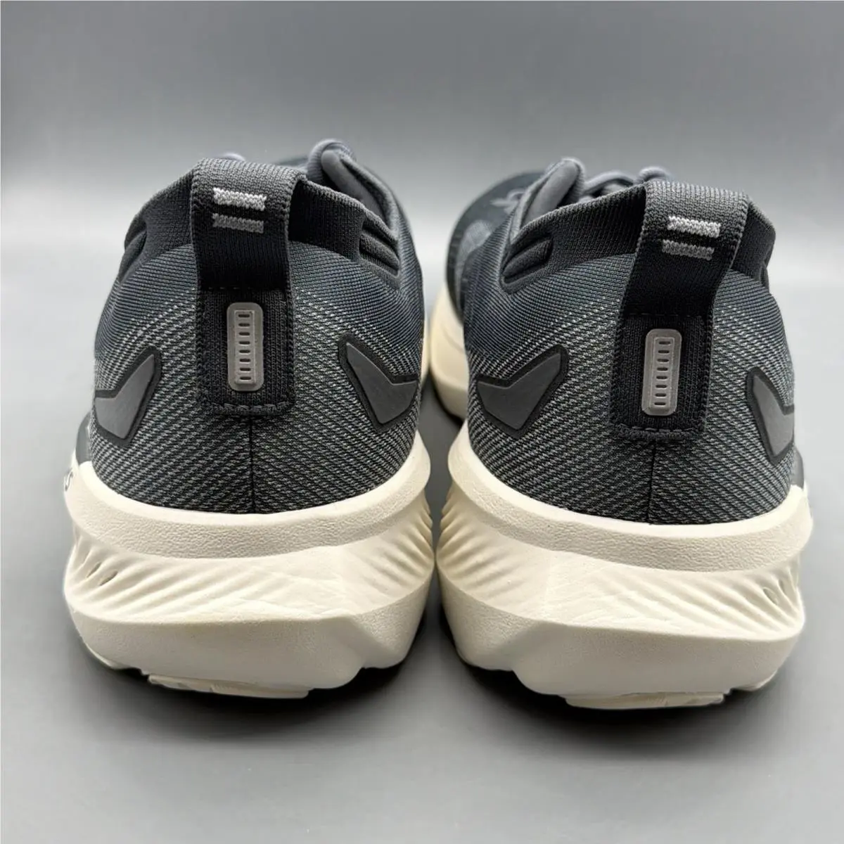 Brooks shoes - Glycerin 23 - Glycerin - 1104761D061 - Gray 2