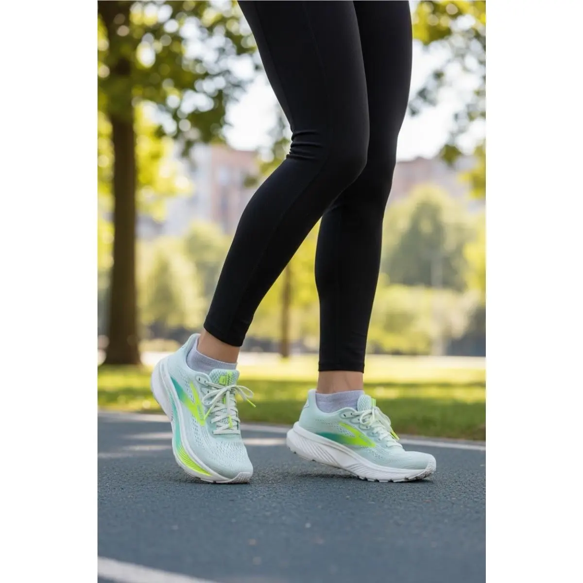 Brooks Ghost 17 Running Shoes White Mint Volt Women’s Athletic Sneakers Size 9.5