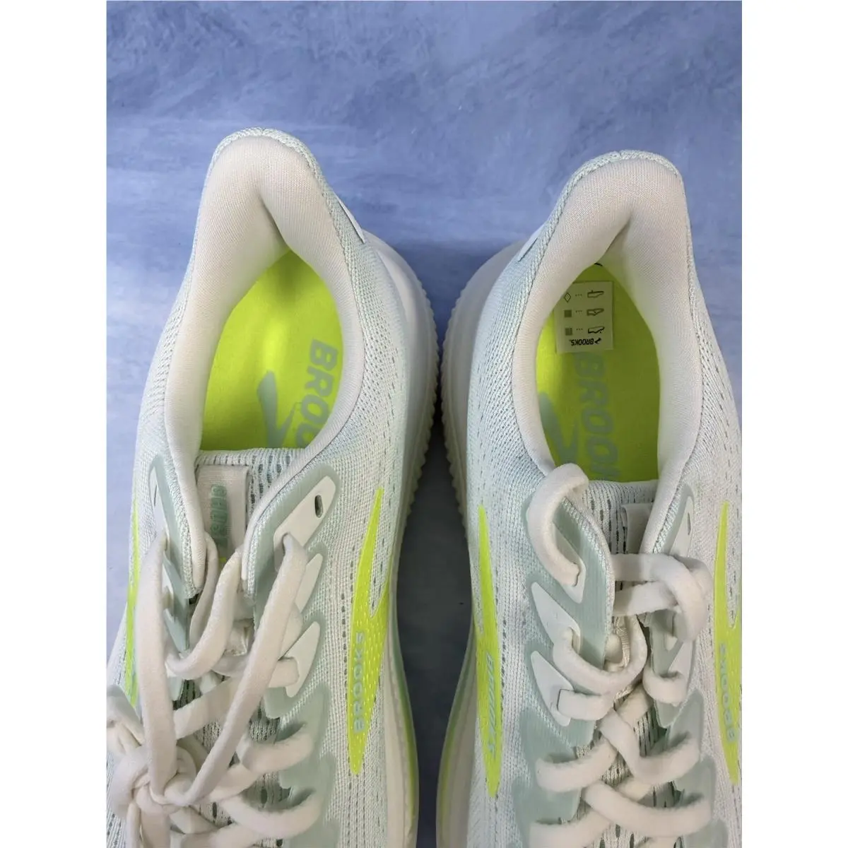 Brooks shoes - Brooks Ghost 17 - Ghost - White 6