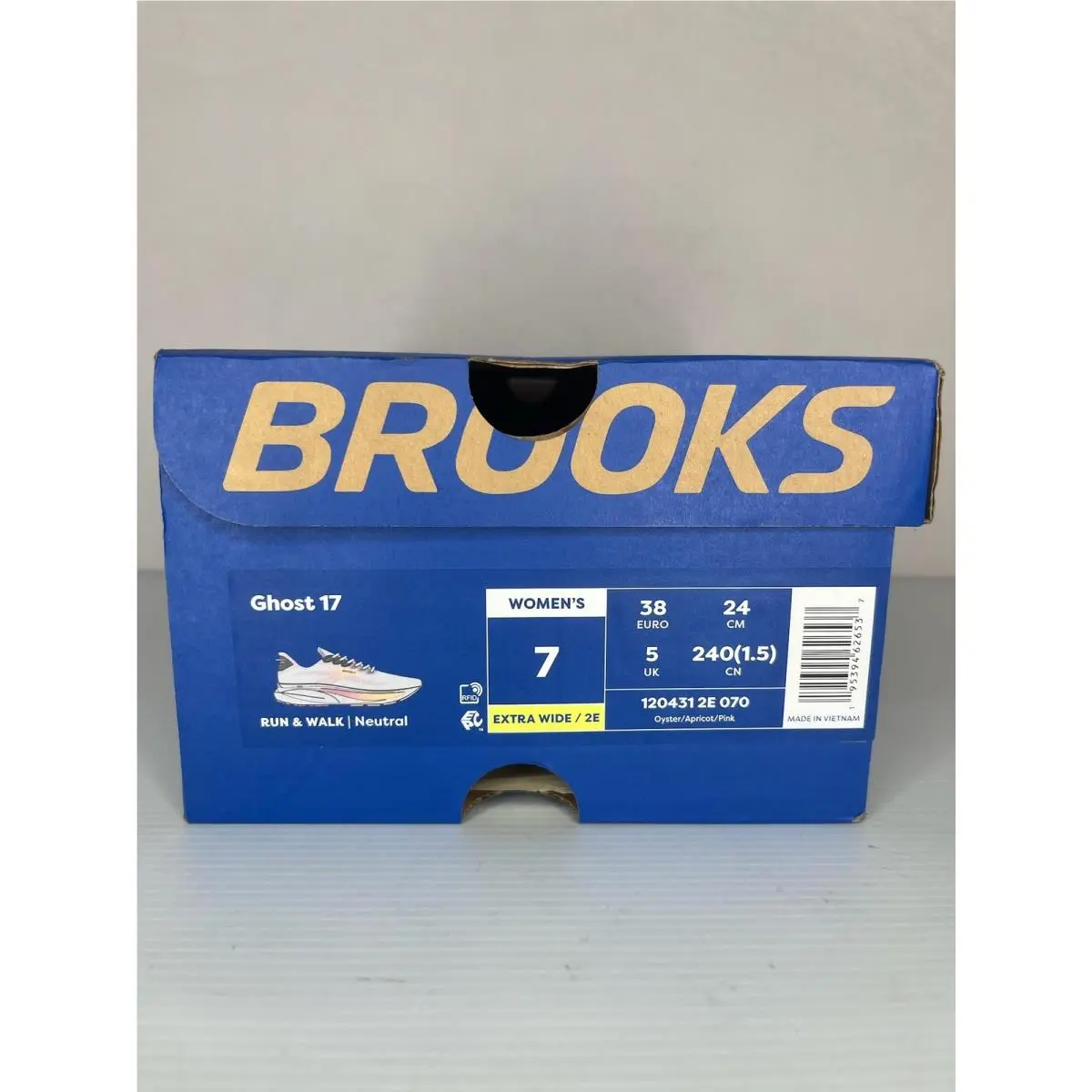 Brooks shoes - Brooks Ghost 7 - Ghost - 120431 2E 070 - White 6