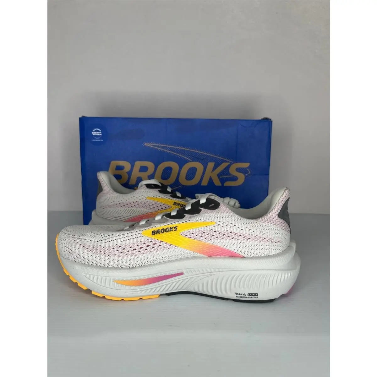 Brooks shoes - Brooks Ghost 7 - Ghost - 120431 2E 070 - White 1