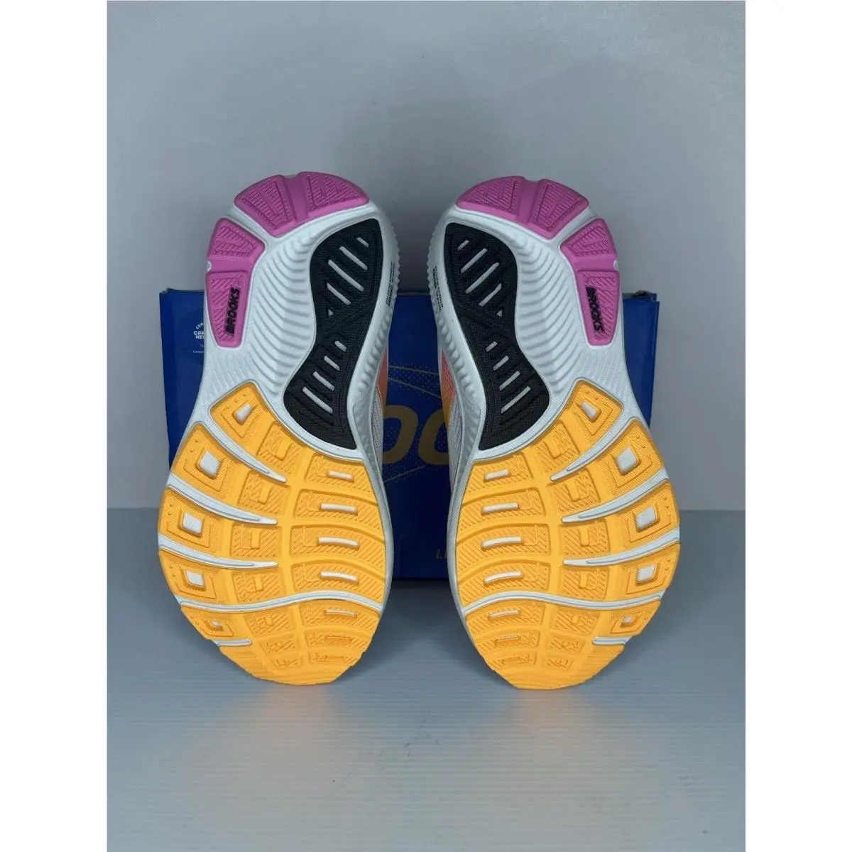 Brooks shoes - Brooks Ghost 7 - Ghost - 120431 2E 070 - White 5