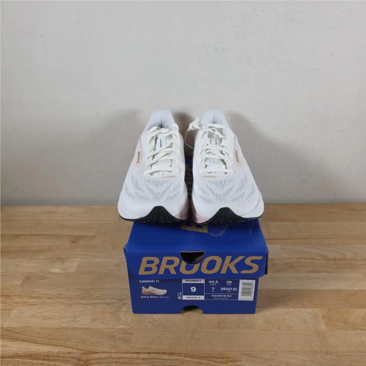 Brooks shoes - Brooks Launch 11 - Launch - 120439-1B-164 - Pink, Manufacturer: White/Gold/Pink 0