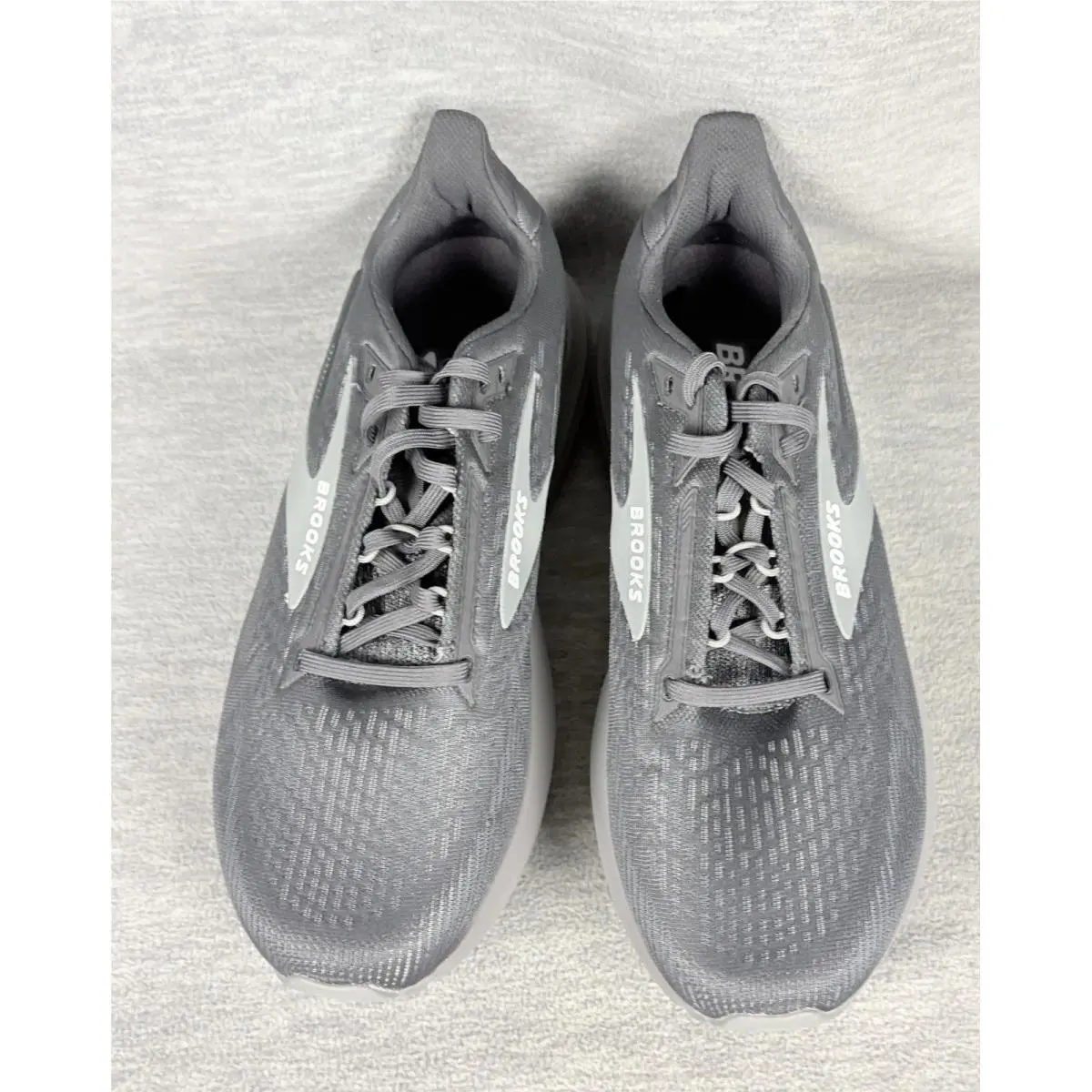 Brooks shoes - Brooks Revel 8 - Revel - Gray 2