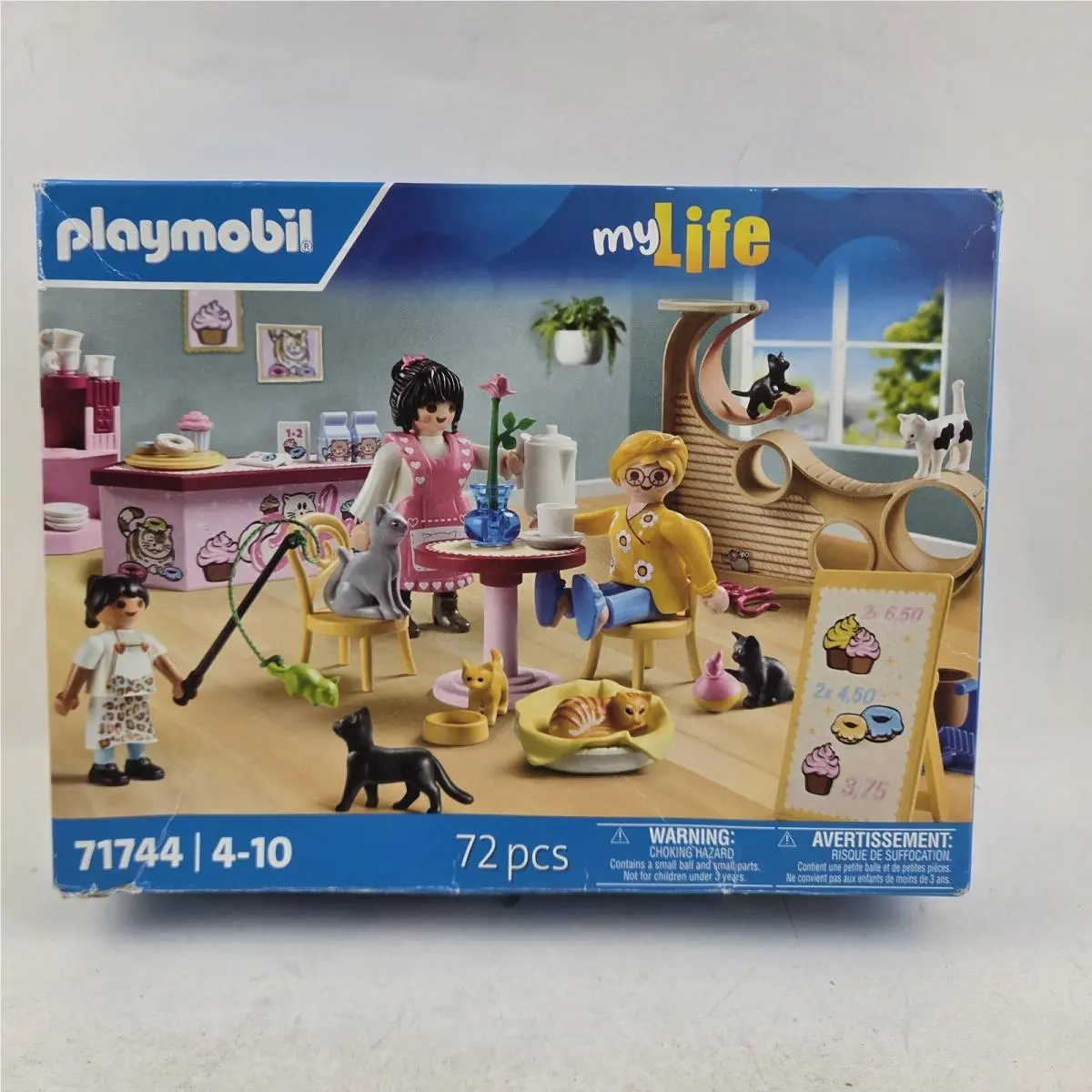 Playmobil My Life Set 71744 Cafeteria Shop with Visitors and Cats Boxed