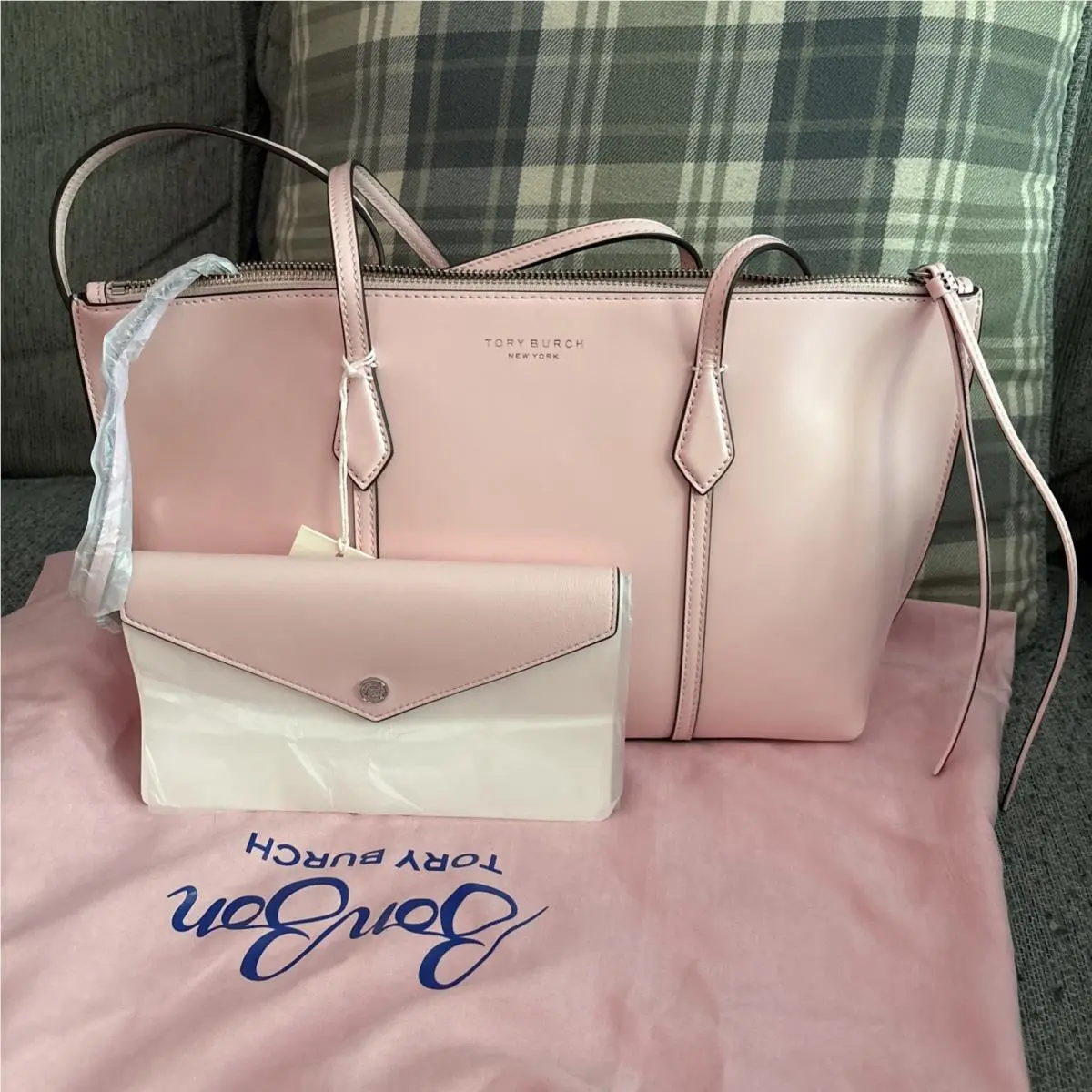 X Bonbon Small Perry Zip Tote - Strawberry Marshmallow by Tory Burch