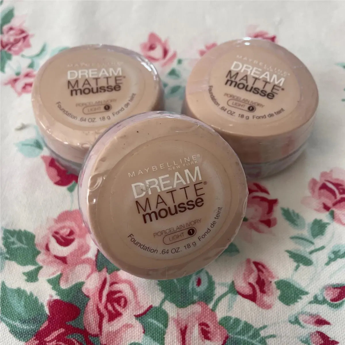 3 Maybelline 1 Light Porcelain Ivory Dream Mattemousse Foundation Retired